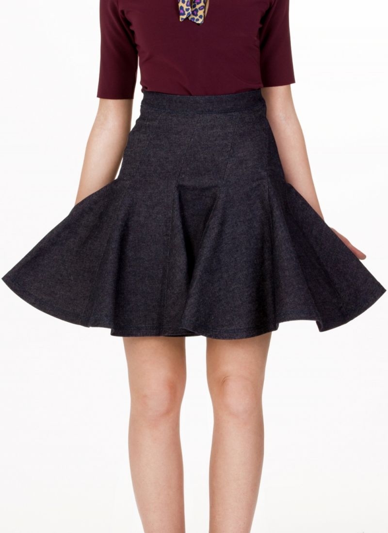 Falda vaquera denim de mucho vuelo felipe albernaz